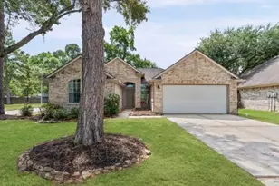 13438 Yaupon Holly Ln, Houston, TX 77044 - Photo 1