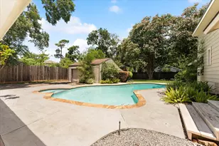 408 W 33rd St, Houston, TX 77018 - Photo 38