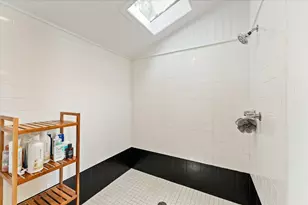 408 W 33rd St, Houston, TX 77018 - Photo 28