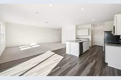 7911 Cassie Pine Drive, Houston, TX 77016 - Photo 6