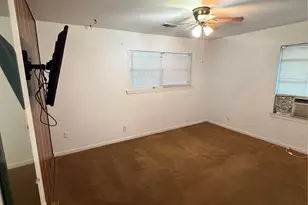 8602 Glenlea St, Houston, TX 77061 - Photo 6