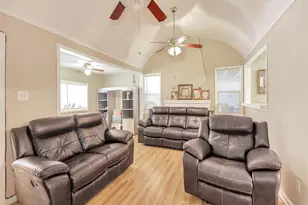 5207 McCormick St, Houston, TX 77023 - Photo 8