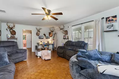 106 N Ayish Street, San Augustine, TX 75972 - Photo 6