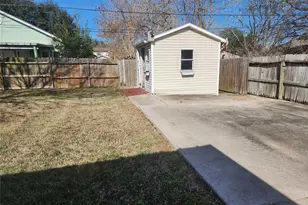 19168 County Rd 669E, Alvin, TX 77511 - Photo 2