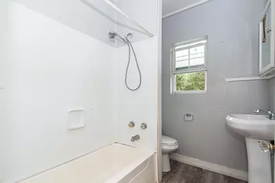 713 W Willis Street, Alvin, TX 77511 - Photo 20
