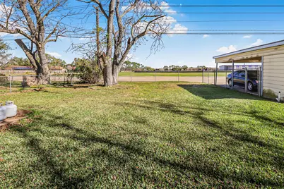 1117 Southampton Street, Angleton, TX 77515 - Photo 32