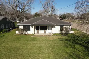 1117 Southampton St, Angleton, TX 77515 - Photo 40