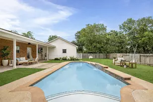 1945 Dorothy Ln, Sealy, TX 77474 - Photo 32