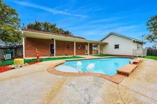 1945 Dorothy Ln, Sealy, TX 77474 - Photo 36