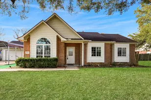 1945 Dorothy Ln, Sealy, TX 77474 - Photo 2
