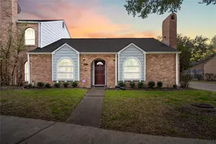 11817 Southlake Dr, Houston, TX 77077 - Photo 1