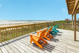 215 Spoonbill Pl, Surfside Beach, TX 77541 - Photo 2