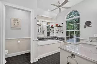 2302 Hollowbrook Ln, Conroe, TX 77384 - Photo 30