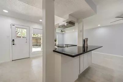 7965 Kendalia Drive, Houston, TX 77036 - Photo 12
