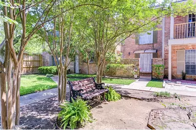 7965 Kendalia Drive, Houston, TX 77036 - Photo 2