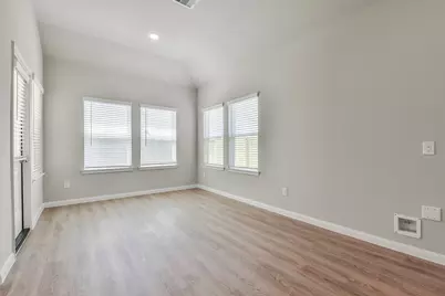 3018 King Oaks Street, Baytown, TX 77251 - Photo 12