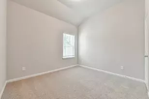 3018 King Oaks St, Baytown, TX 77251 - Photo 18