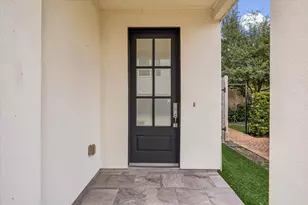 1029 Green Kensington Dr, Houston, TX 77008 - Photo 2