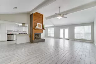 128 N Deerfoot Cir, The Woodlands, TX 77380 - Photo 4