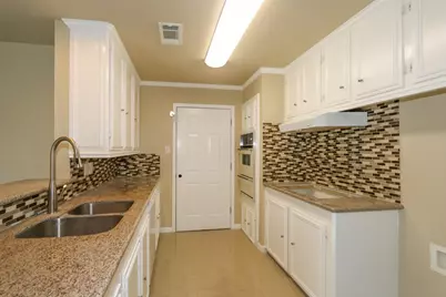 7626 Troulon Drive, Houston, TX 77074 - Photo 6