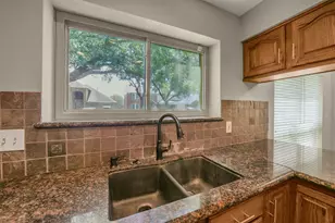 6527 Smoke Tree Ln, Sugar Land, TX 77479 - Photo 16
