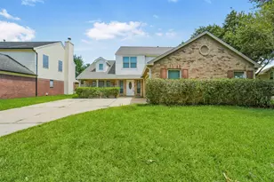 6527 Smoke Tree Ln, Sugar Land, TX 77479 - Photo 2