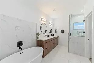 3034 Gray St, Houston, TX 77004 - Photo 12