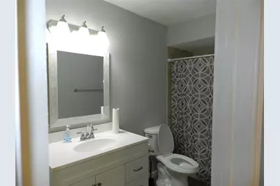 704 Memorial Mews Street #C, Houston, TX 77079 - Photo 4