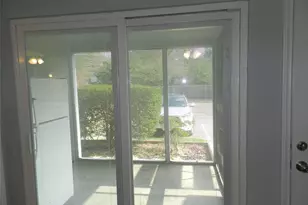 704 Memorial Mews St, Houston, TX 77079 - Photo 8