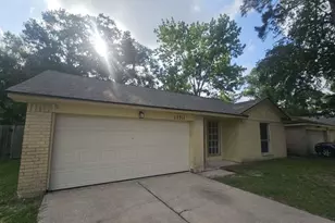 12311 Kings Chase Dr, Houston, TX 77044 - Photo 2