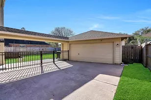 2333 Acadiana Ln, Seabrook, TX 77586 - Photo 32