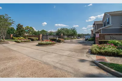 10214 Pinewood Fox Drive, Houston, TX 77080 - Photo 46