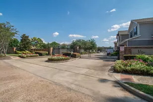 10214 Pinewood Fox Dr, Houston, TX 77080 - Photo 46