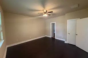 11736 Chanteloup Dr, Houston, TX 77047 - Photo 10
