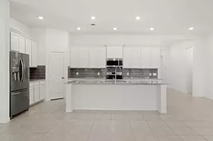 4915 Sierra Ridge Dr, Rosenberg, TX 77469 - Photo 4