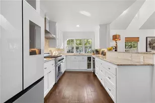 208 Pershing Ave, College Station, TX 77840 - Photo 12