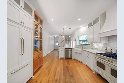 28 Mellow Leaf Court, The Woodlands, TX 77381 - Photo 10