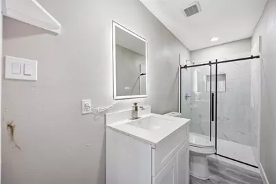 9210 Crestview Drive, Houston, TX 77078 - Photo 2