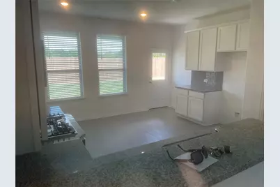 8111 Royal Palm Ct, Fulshear, TX 77441 - Photo 10