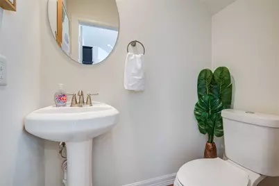 738 Link Road, Houston, TX 77009 - Photo 6