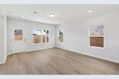 9761 Enclave Ridge Road, Willis, TX 77318 - Photo 8