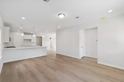 9761 Enclave Ridge Road, Willis, TX 77318 - Photo 10