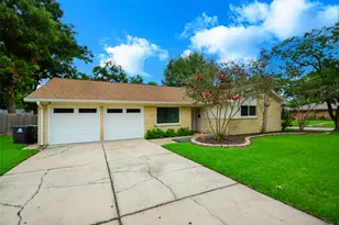 5502 Effingham Dr, Houston, TX 77035 - Photo 2