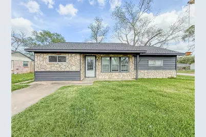 119 S Ringgold Street, West Columbia, TX 77486 - Photo 1