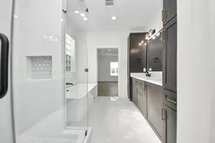 929 Fisher St, Houston, TX 77018 - Photo 20