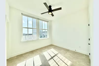 2102 Mechanic Street #305, Galveston, TX 77550 - Photo 14
