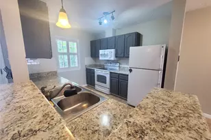 2030 Plantation Dr, Conroe, TX 77301 - Photo 10