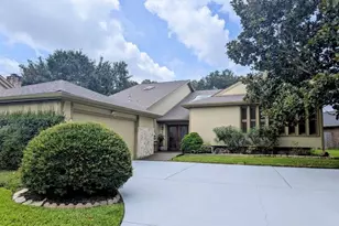 1619 Overland Pass, Sugar Land, TX 77478 - Photo 2