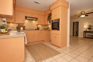 101 Hickory St, Lake Jackson, TX 77566 - Photo 10