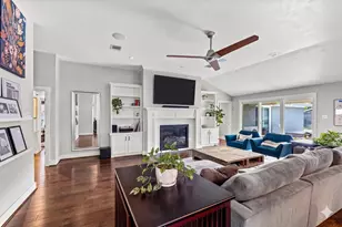 8422 Academy St, Houston, TX 77025 - Photo 12